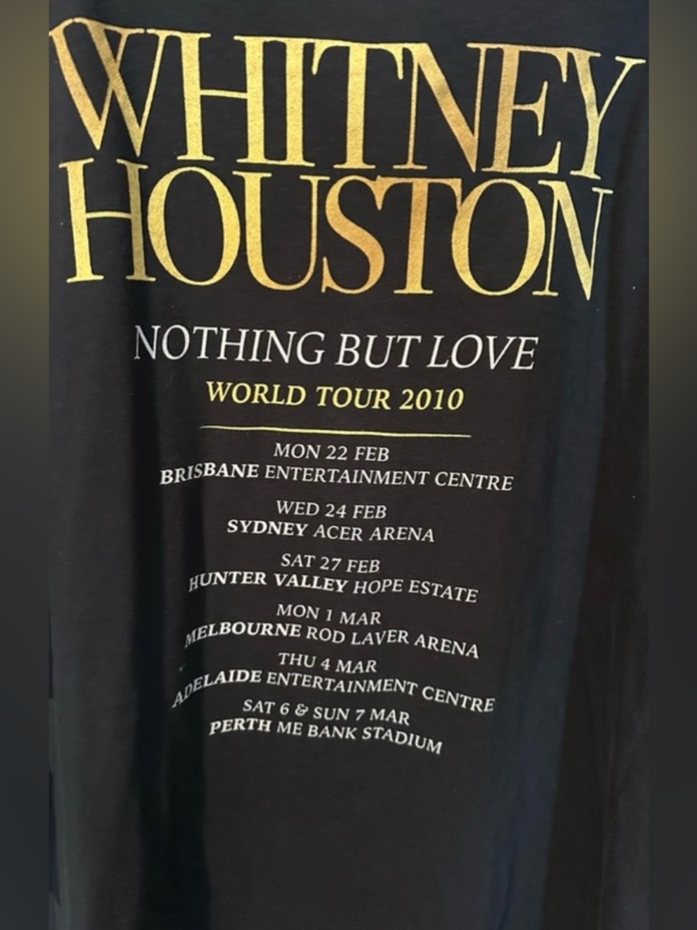 Whitney Houston - Nothing But Love World Tour - 2010 Concert XL Lee T-shirt NWOT - Picture 2 of 4